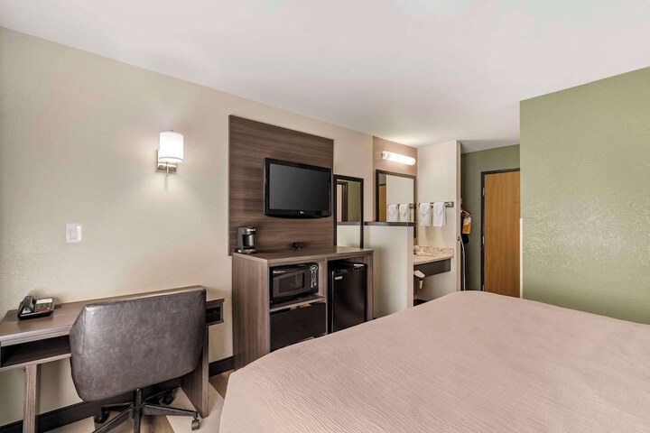 Room 29 of 41