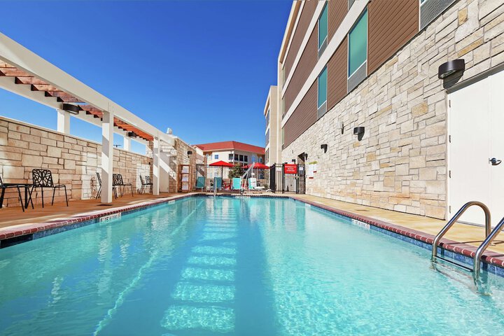 Pool 5 of 27