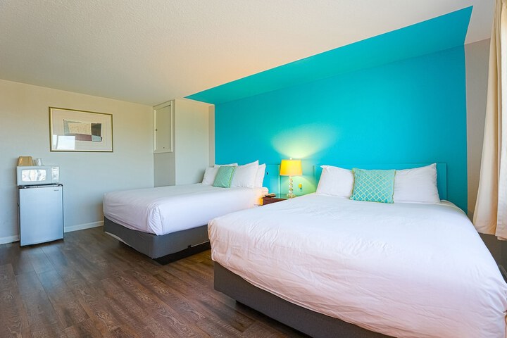 Coast River Inn by OYO Seaside