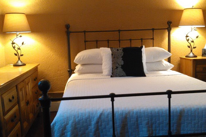 Room 53 of 90