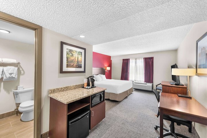 Room 26 of 53