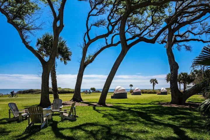 The Beachview Club