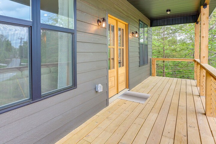 Bella Vista Vacation Rental on The Back 40 Trail!