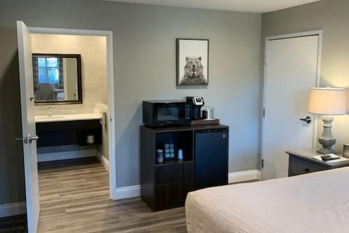 Room 63 of 76