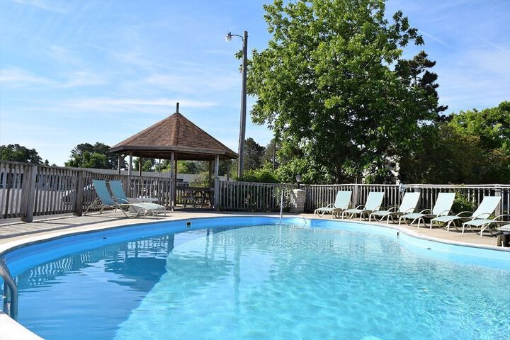 Pool 3 of 16