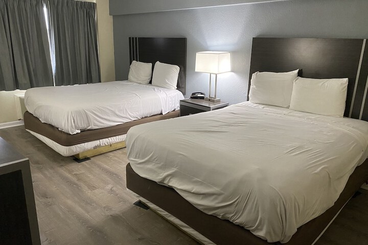 Room 67 of 77