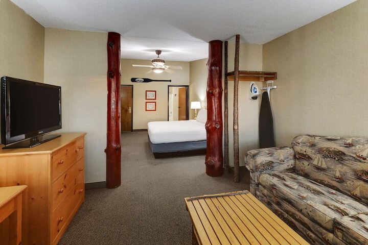 Room 28 of 44