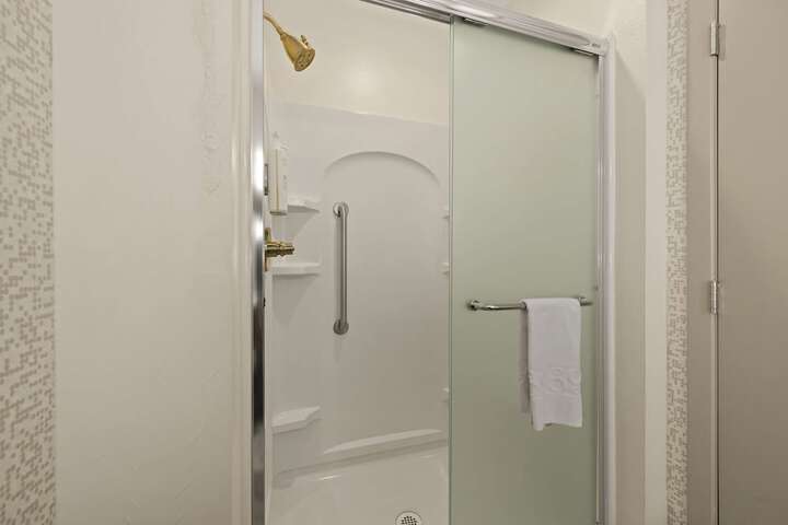 Room 14 of 41
