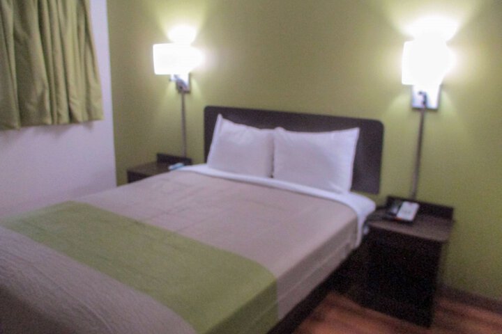 Room 21 of 30