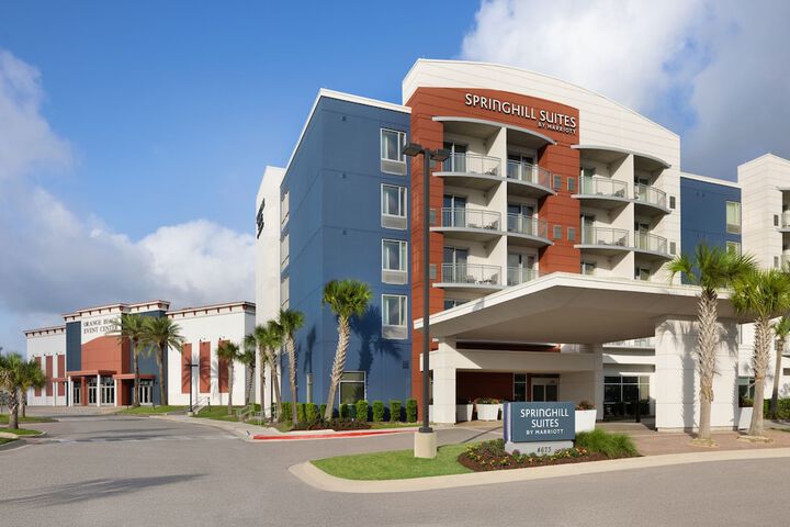 Hotel 6 of 49