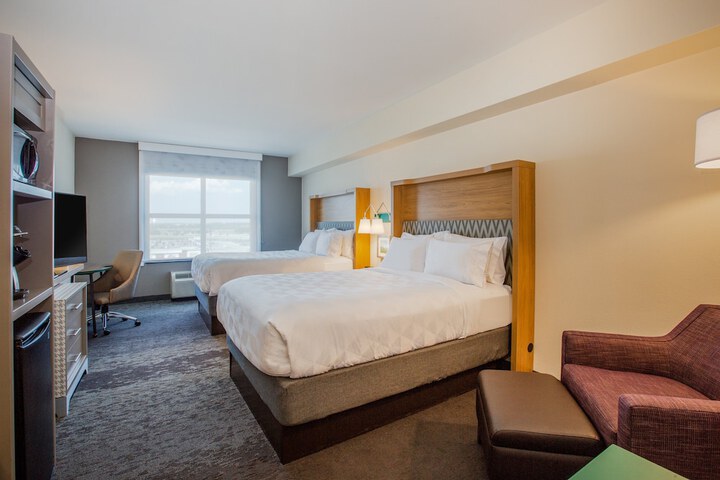 Holiday Inn Gulfport Airport by IHG