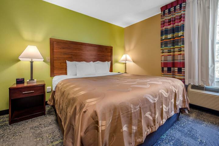 Room 15 of 38