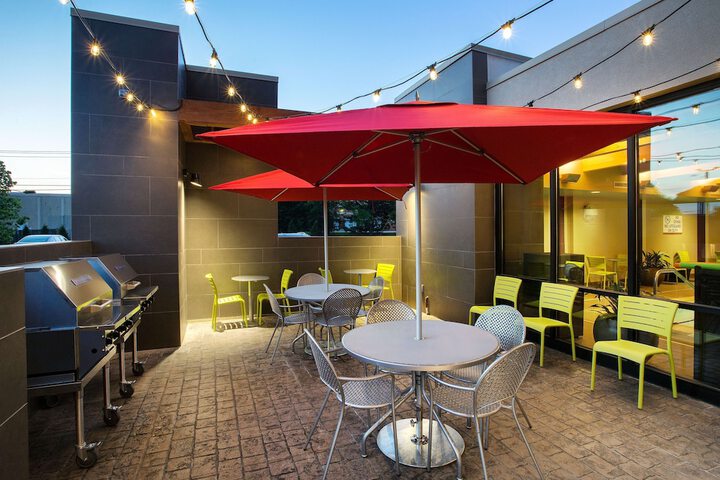 Terrace/Patio 24 of 26