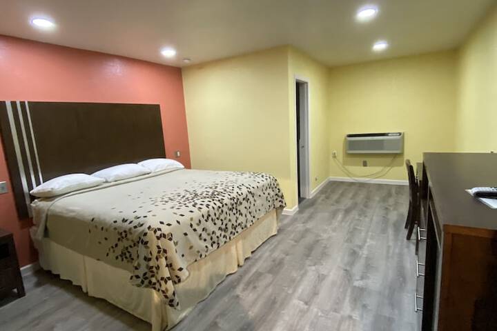 Budget Inn