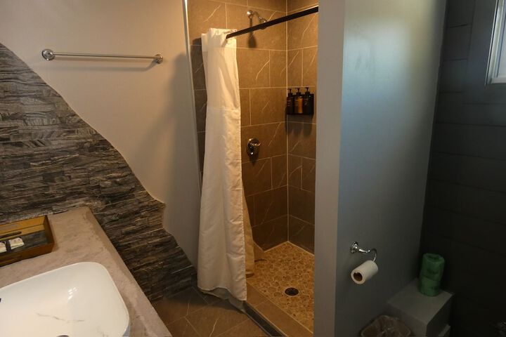 Aquastar Inn