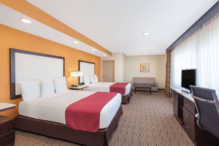 Ramada by Wyndham Culver City