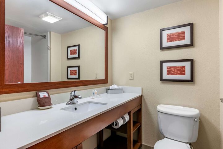 Room 22 of 48