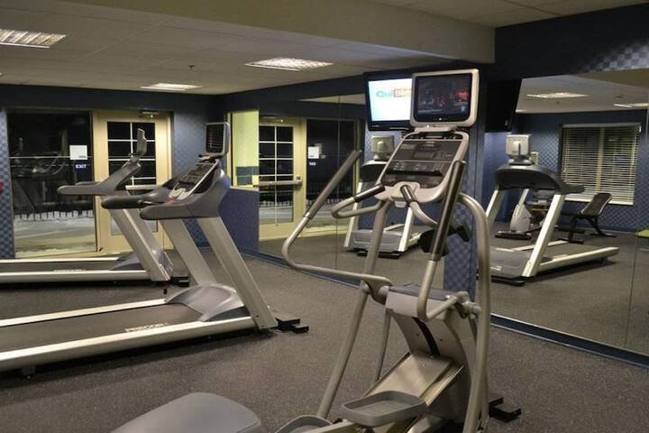 Holiday Inn Express Hotel and Suites Scranton by IHG
