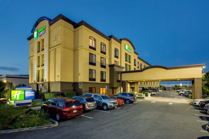 Hotel 2 of 33