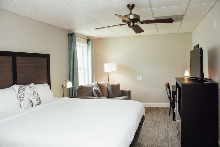 Room 16 of 47