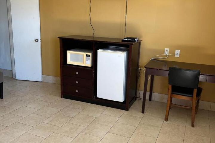 Budget Inn Decatur Priceville