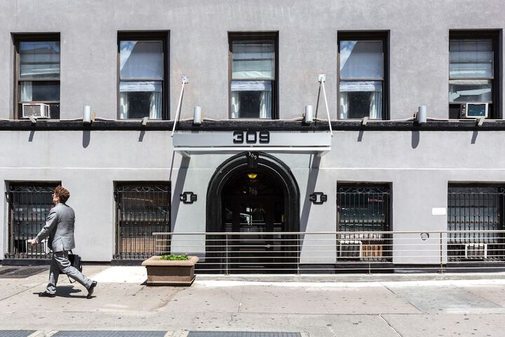 Hotel 4 of 39