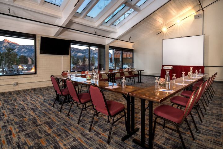 Holiday Inn Estes Park by IHG