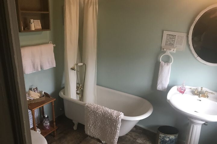 Room 75 of 95