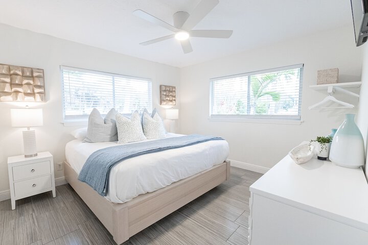 Siesta Key Beachside Villas