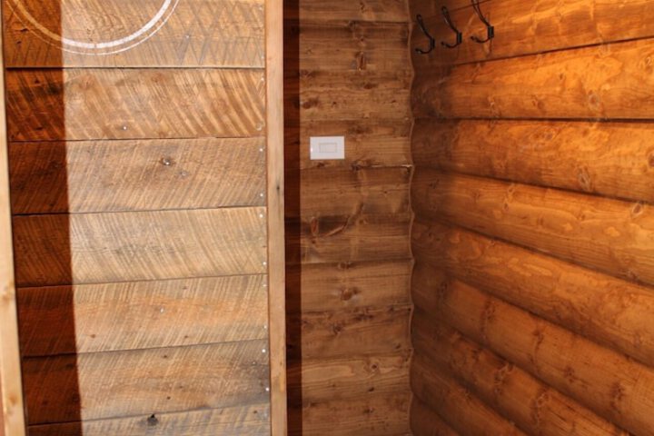 Room 14 of 42