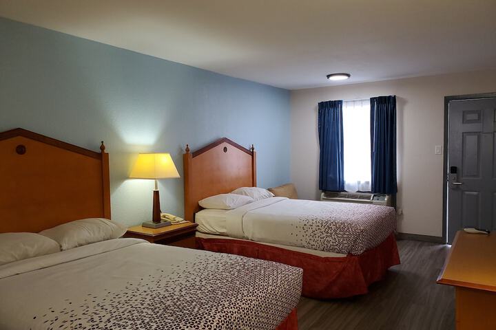 Room 40 of 54