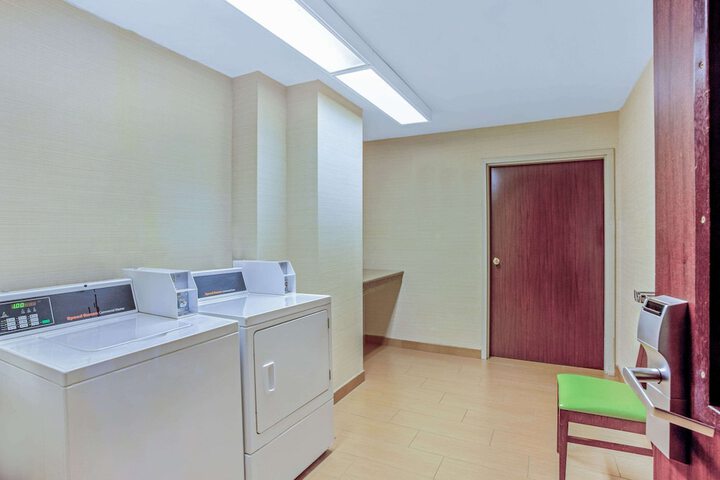 Room 33 of 45