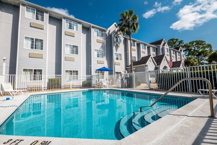 Microtel Inn & Suites by Wyndham Palm Coast I-95