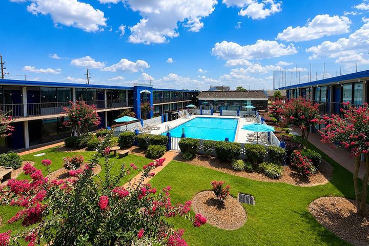 Clarion Greenville Airport Inn