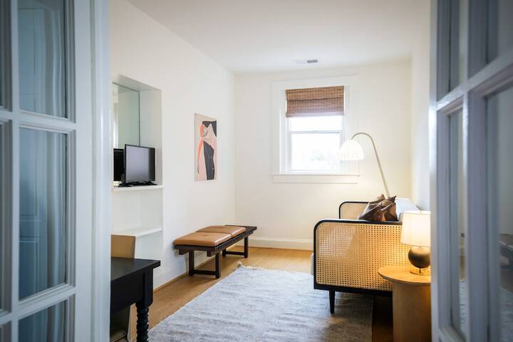 Room 46 of 94