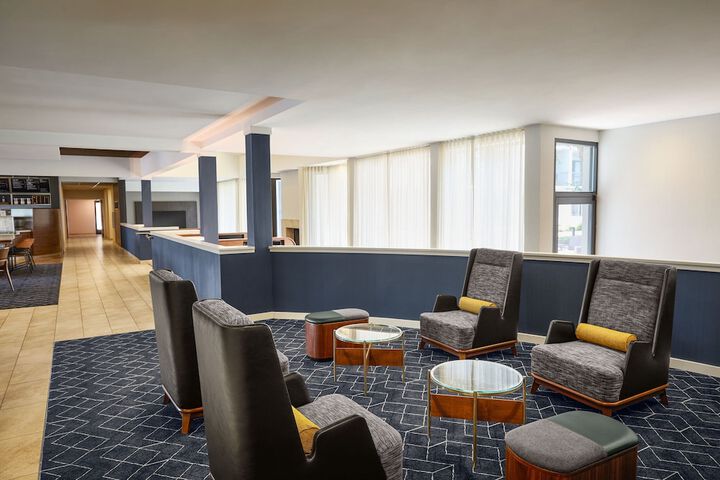 Courtyard by Marriott Kansas City Overland Park / Metcalf