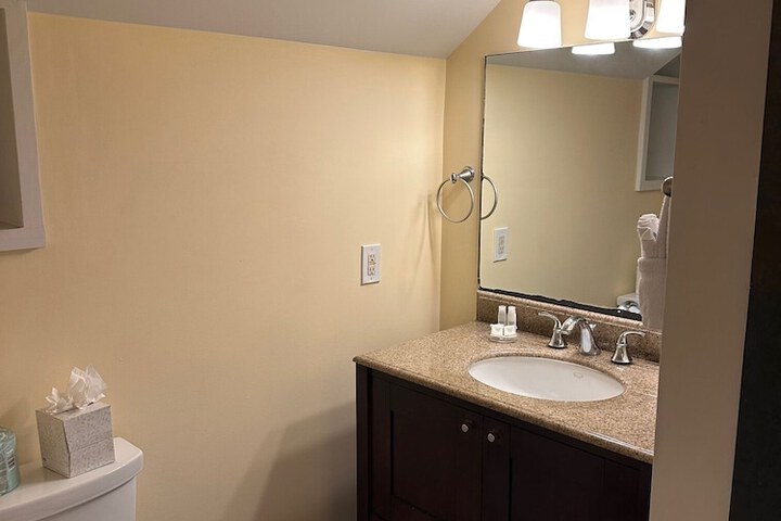 Room 92 of 259