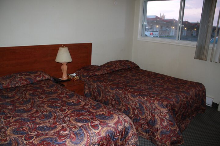 Room 42 of 47