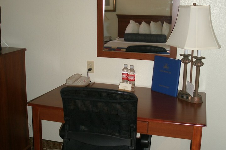 Quality Inn Benson I-10 Exit 304