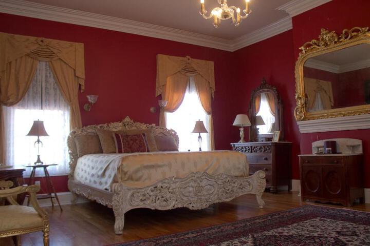 Southern Mansion