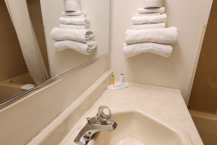 Room 21 of 25