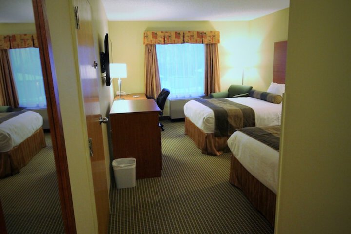 Room 42 of 108