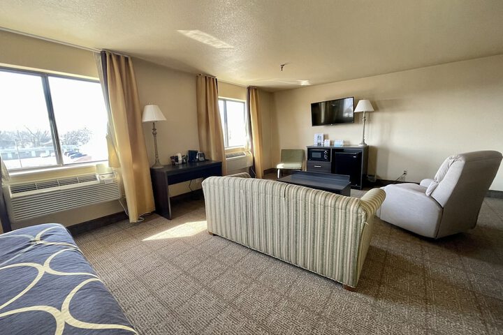 Super 8 by Wyndham Macon