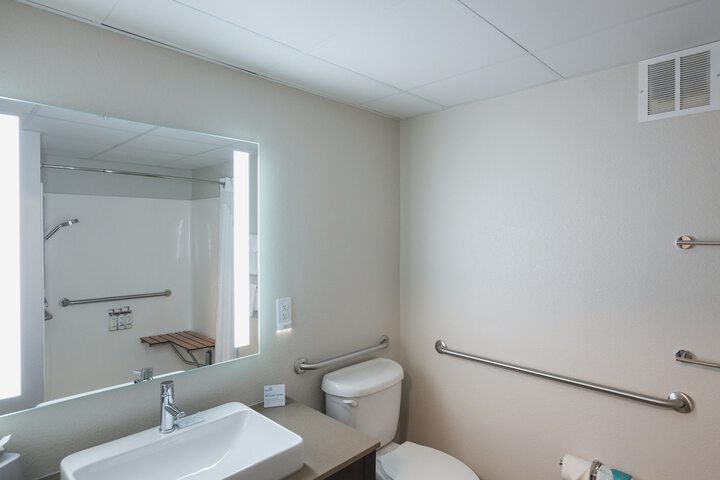 Room 95 of 145