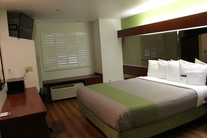Motel 6 Dixon CA