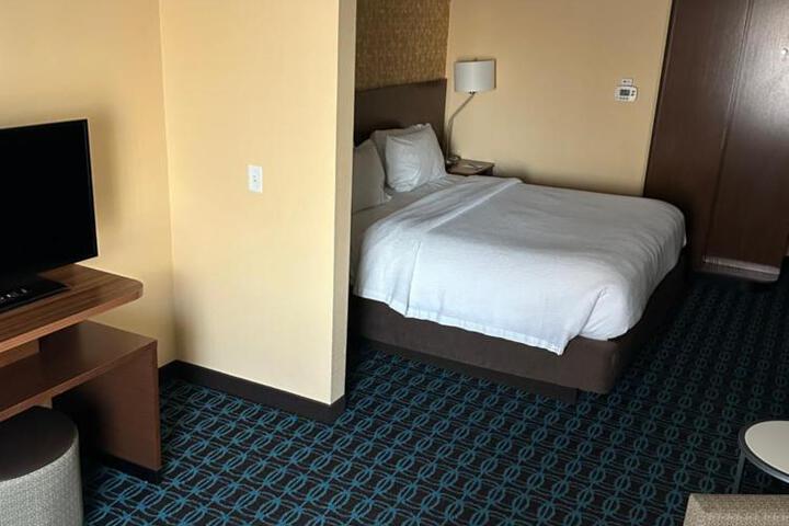Fairfield Inn & Suites