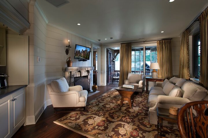 Suite 113 of 168