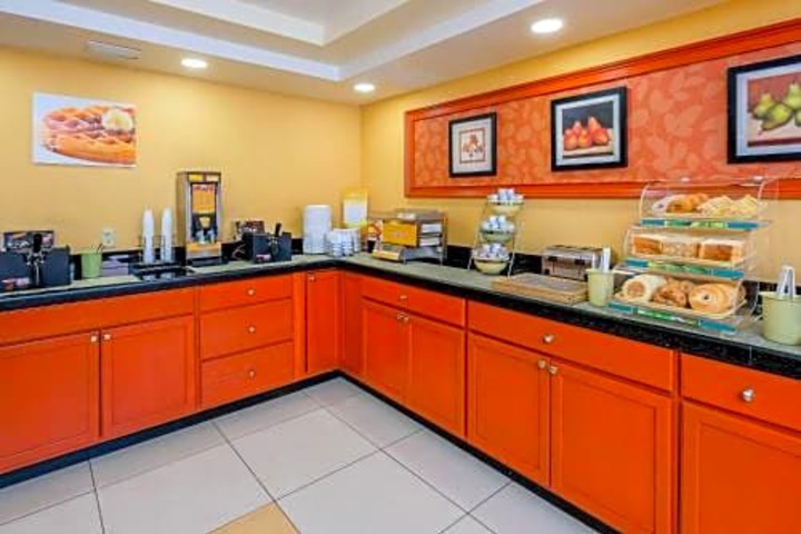 Quality Inn & Suites Lexington