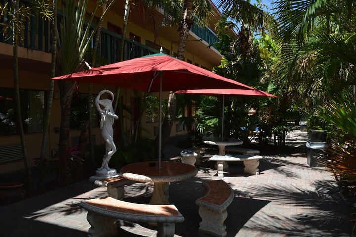 Hotel Exterior 23 of 23