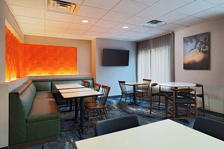 Fairfield Inn & Suites by Marriott Edison-South Plainfield